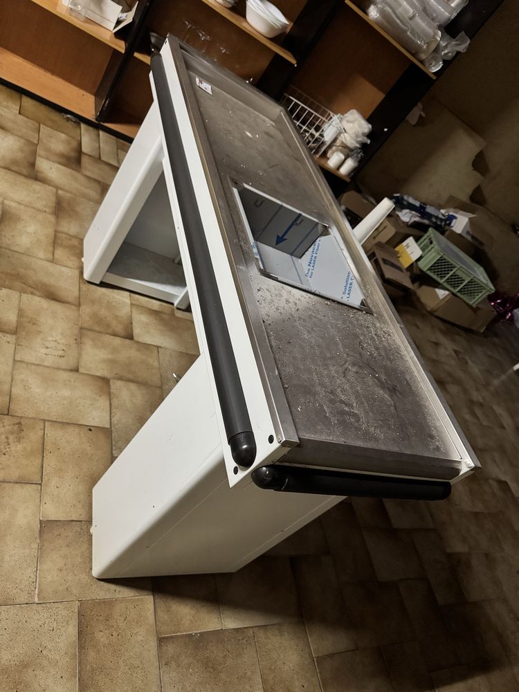 Bancada inox com caixa para balanca