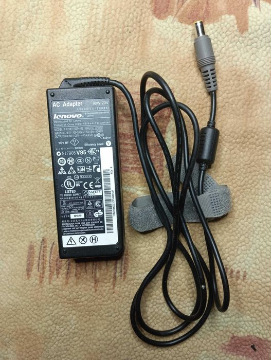 Зарядне блок живлення до ноутбука Lenovo 20V 4.5A 90W (7.9×5.5mm)