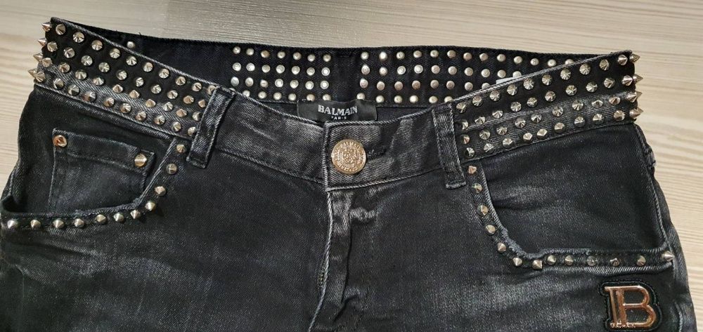 Продам оригинальные джинсы-бойфренды Balmain новые