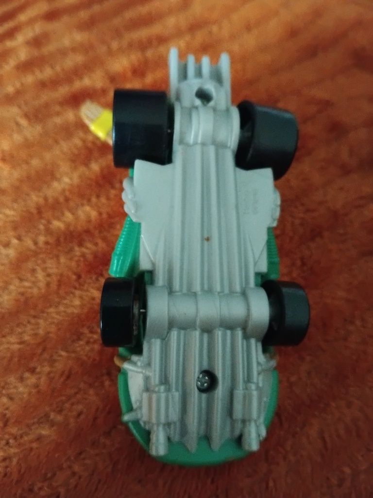 Sprzedam mały samochodzik marki HASBRO
