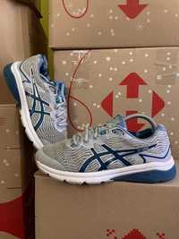 Жіночі спортивні кросівки asics gt-1000 8