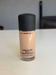 Podkład Mac studio fix spf 15 kolor nw20