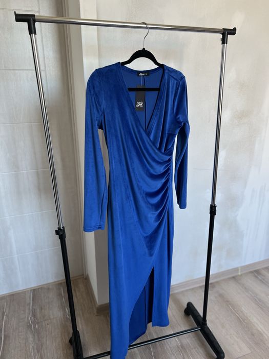 Оксамитова сукня