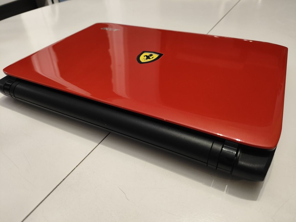 Netbook Ferrari One 200