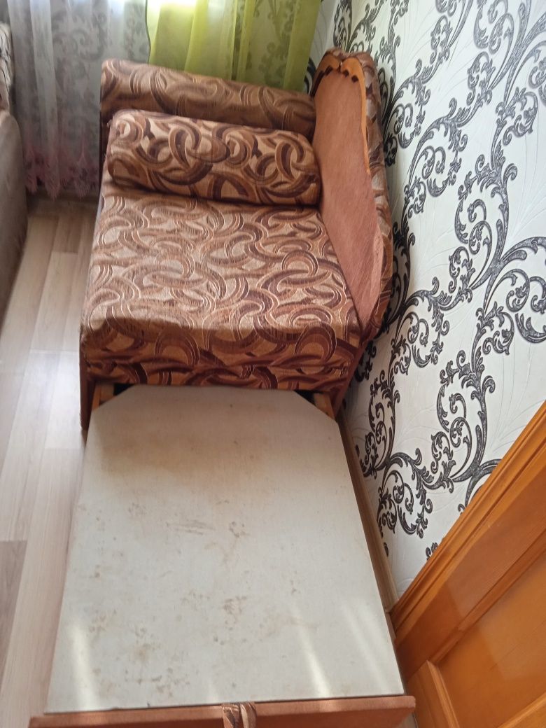 Ліжко розкладне для однієї особи