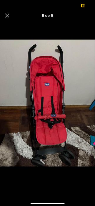 Carrinho de bebê marca chicco