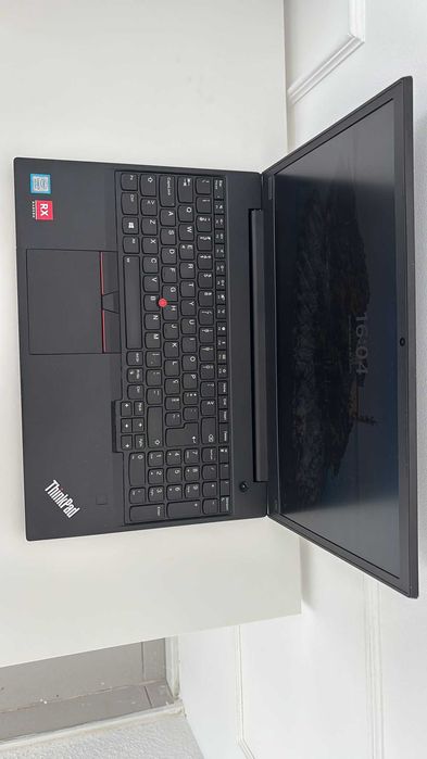 Lenovo ThinkPad E590