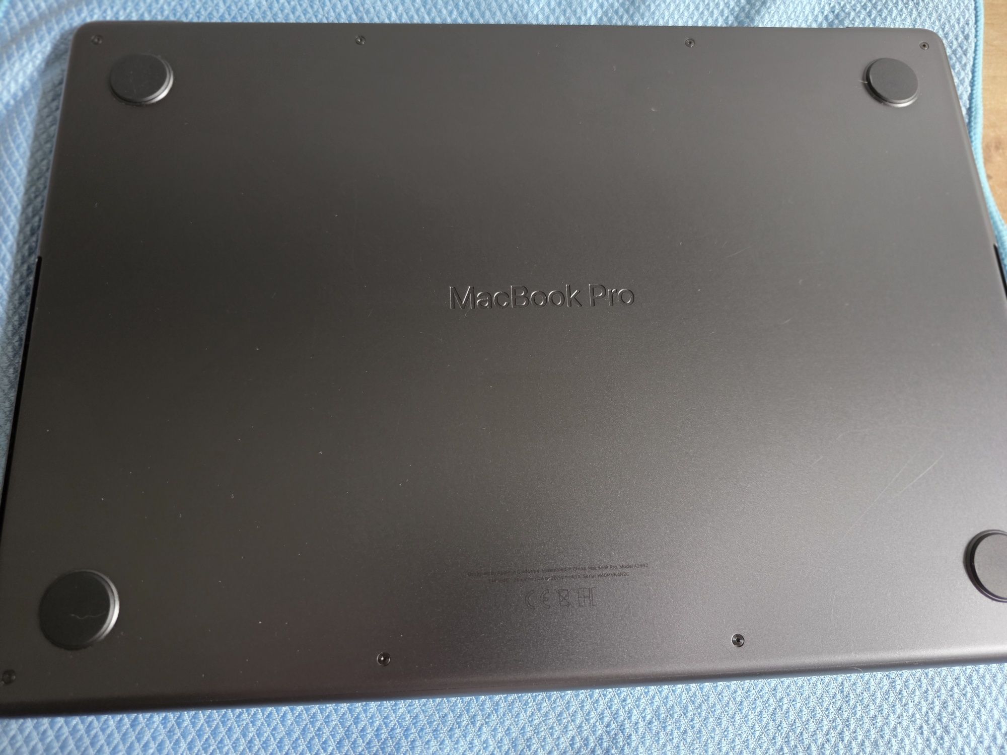 Macbook Pro m3, czarny