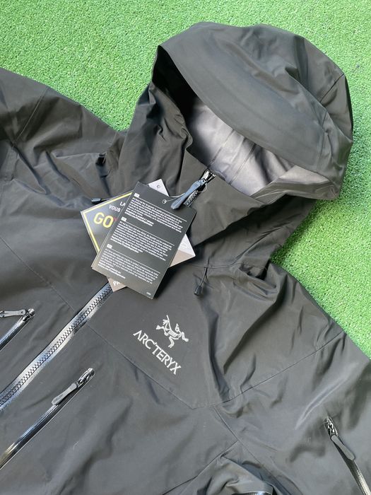 Arcteryx Alpha SV
