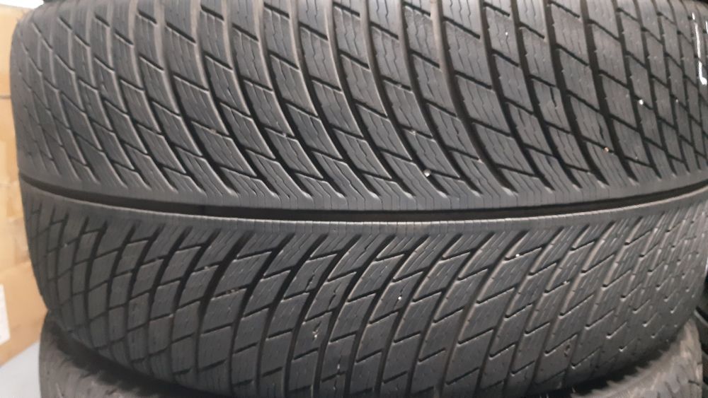 4 opony zimowe 285/35 R22 MICHELIN Pilot Alpin5 SUV