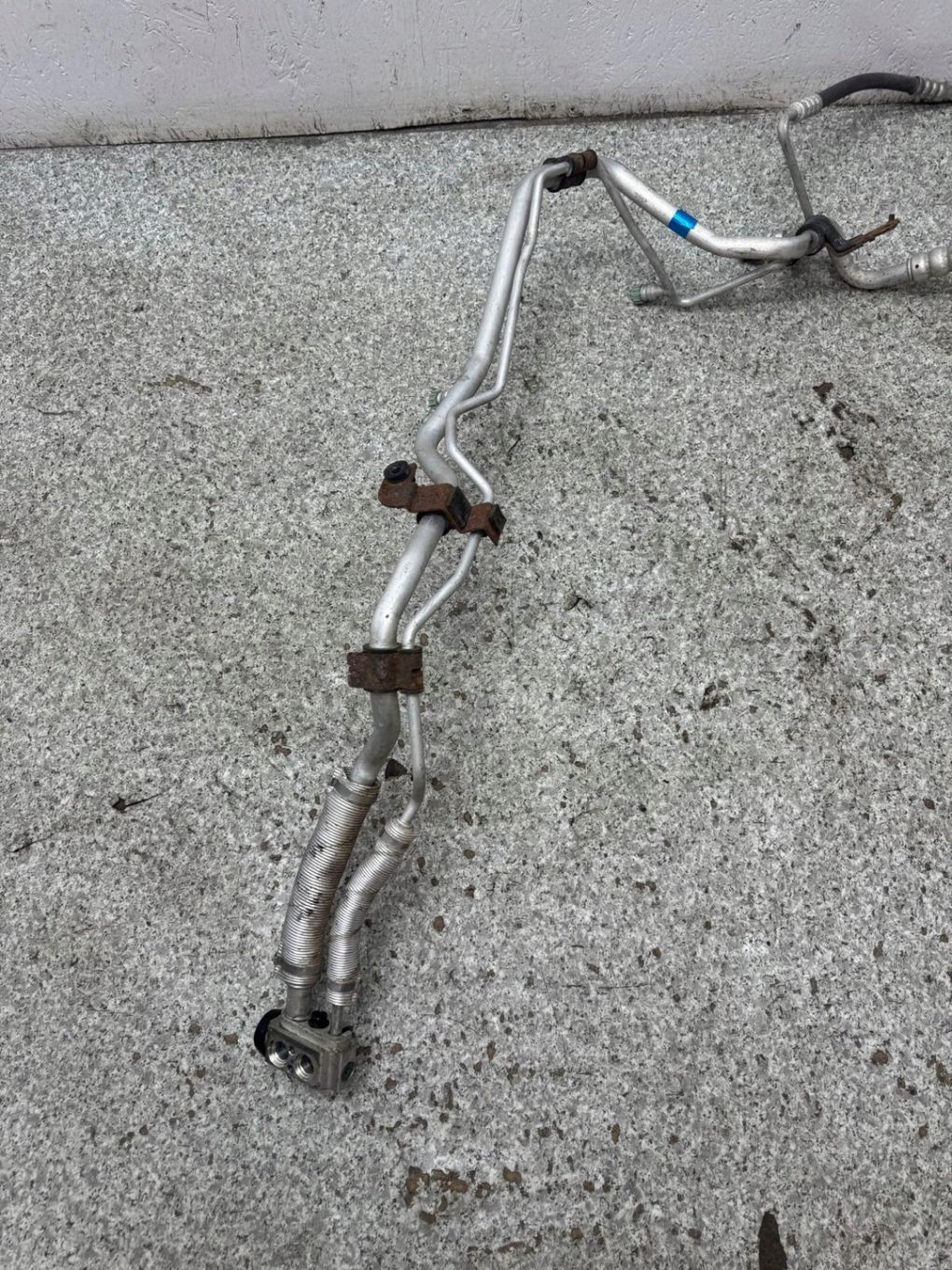 PRZEWÓD RURKA WĄŻ KLIMATYZACJI HYUNDAI IX35 2010-2015 97775-2y300