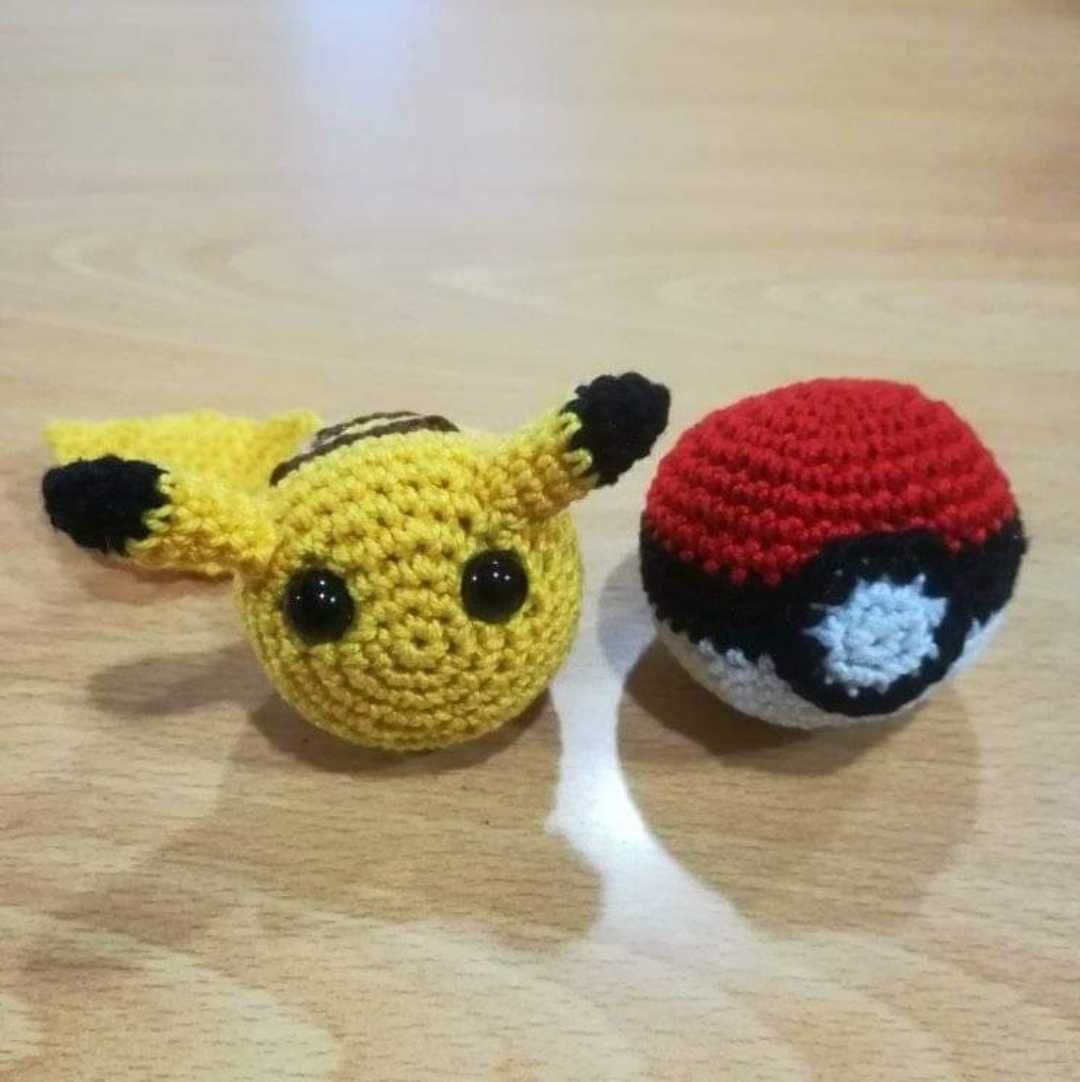 Pokebola / Pikachu em crochet, brinquedos para gatos, porta-chaves