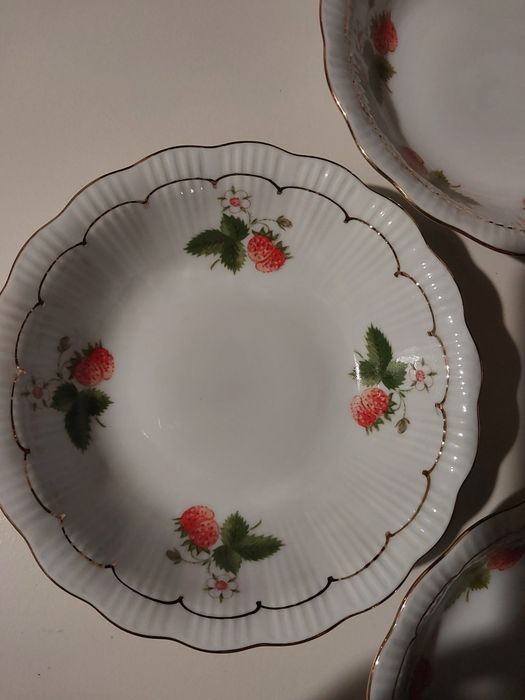 Miski 4 szt Wałbrzych