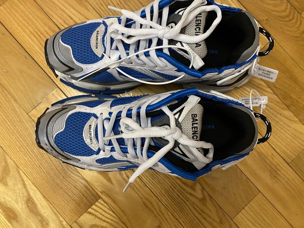 Balenciaga runner