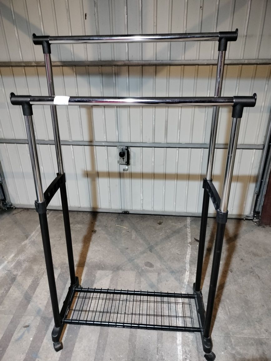 Sprzedam wieszak na ubrania 160 x80
