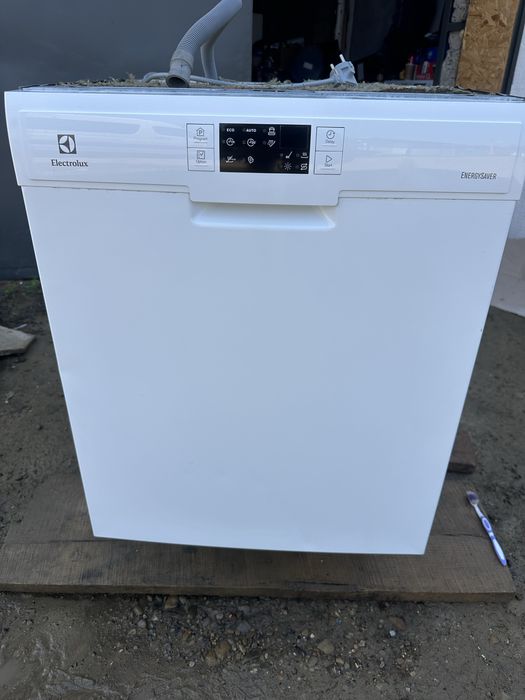 Посудомийка посудомийна машина Electrolux Model ESF6510LIW