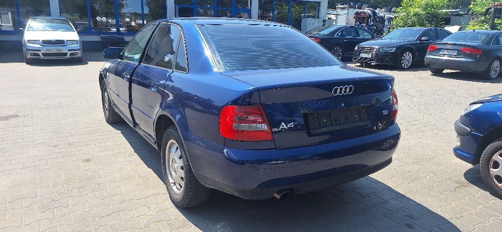 Całe Audi A4 B5 na części 1.6 benzyna lz5k