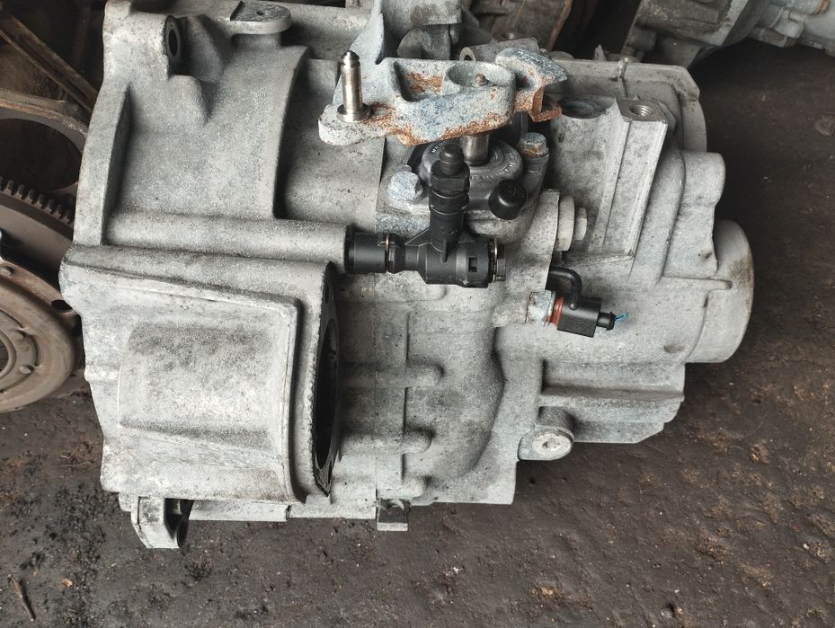 КПП 1.9ТDi 2.0TDi  KXD Фольксваген Пасат В6 Тауран 6ти ступка