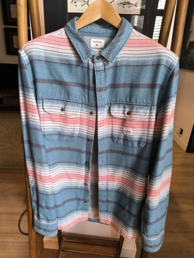 Camisa Quiksilver tamanho M
