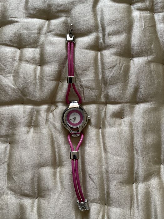 Relógio redondo da Lacoste