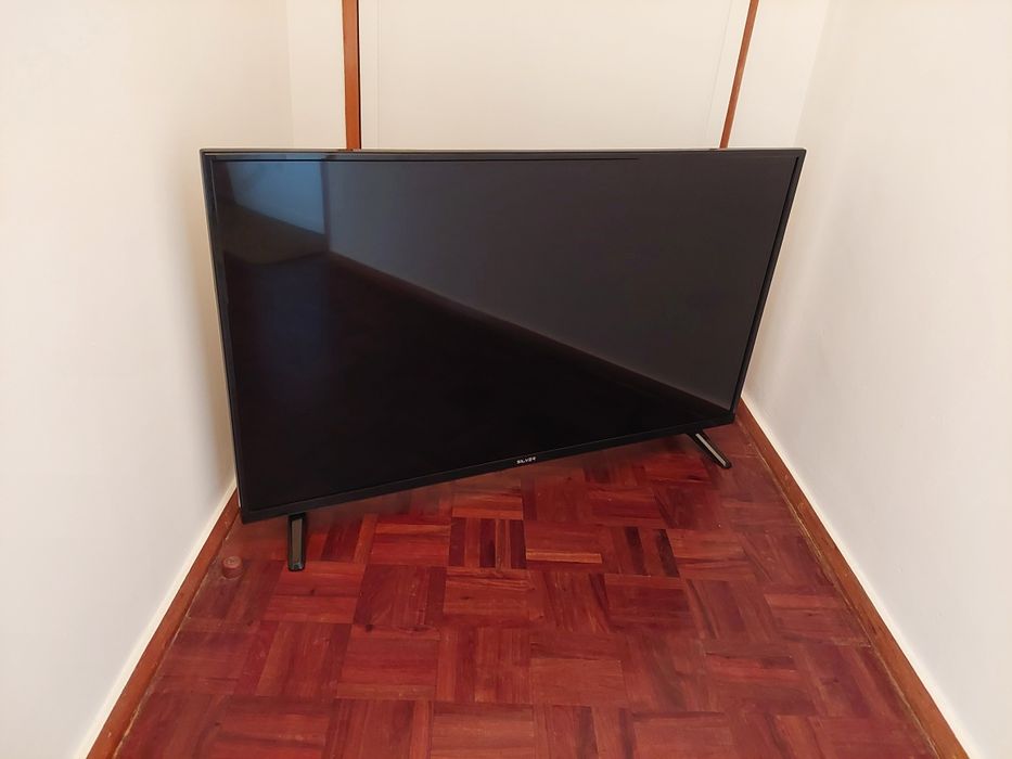 TV Silver FHD 43''