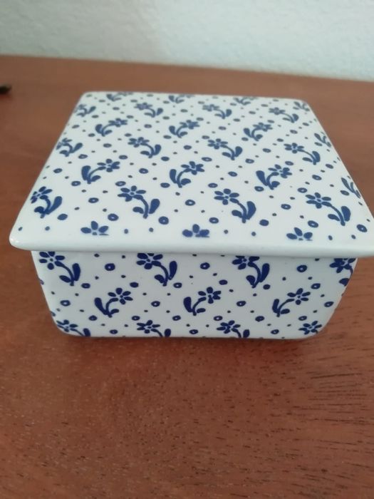 Caixa decorativa porcelana Alcobaça