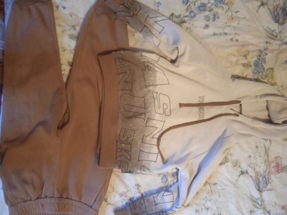 Спортивний костюм для хлопчика.