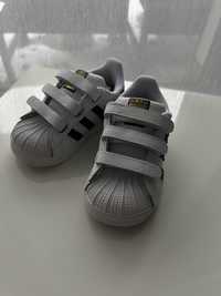 Buty używane dziecięce adidas