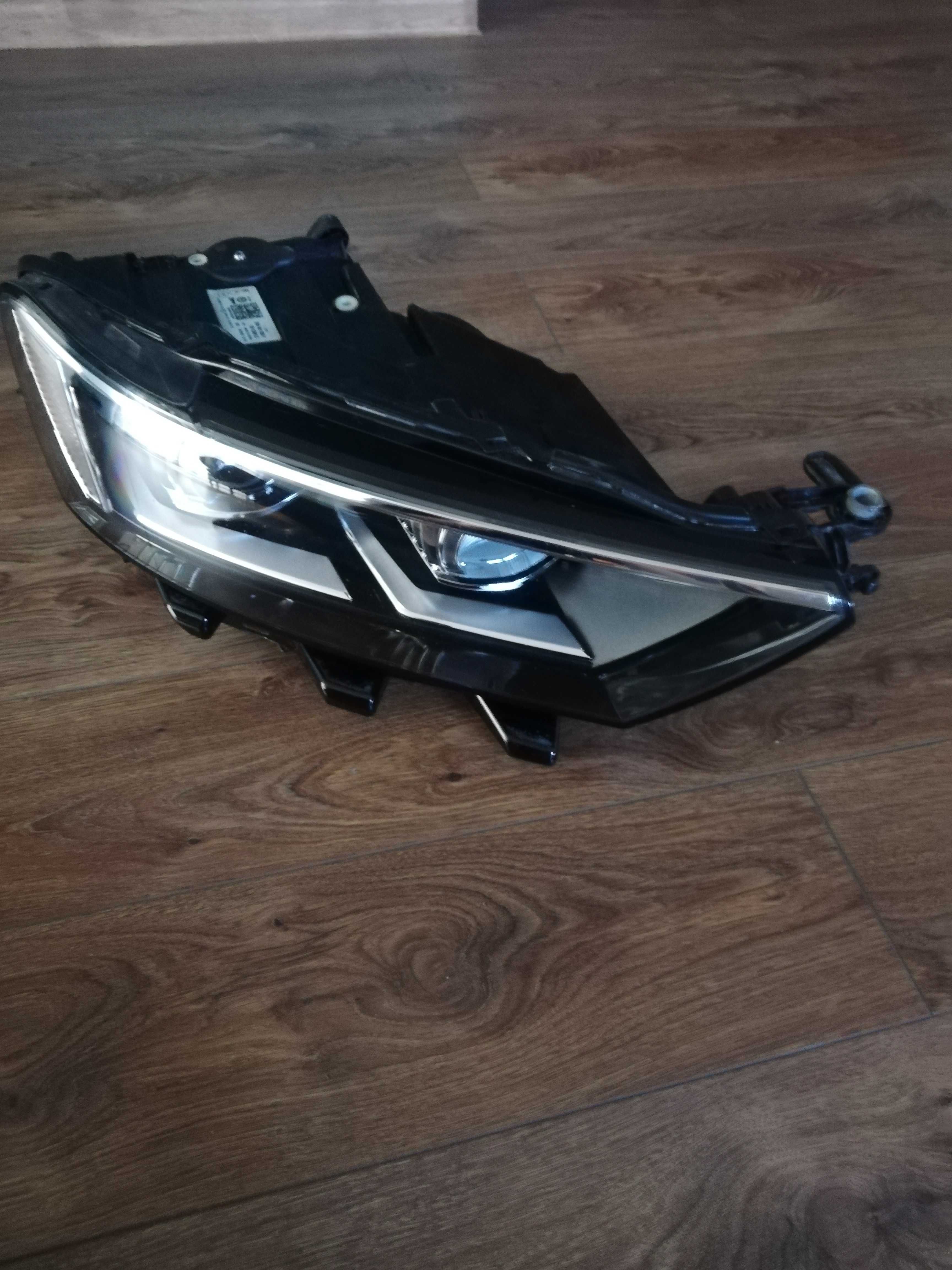 Lampa Reflektor VW T-Roc Przód Prawy 2G 941036P