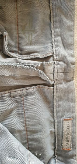 Calças sarja marca Dockers