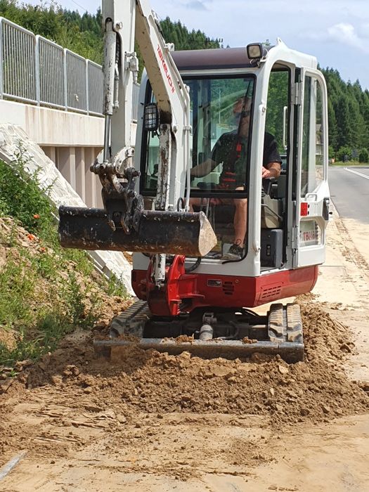 Minikoparka uslugi,wynajem