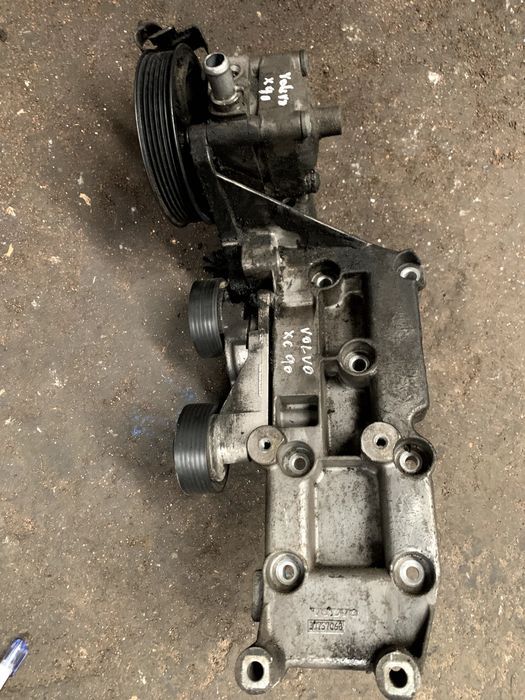 Bomba de Direção Volvo XC90