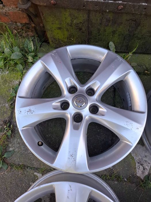 Oryginalne Alufelgi Opel Astra J Zafira C 17" 5x115 ET44 7jx17