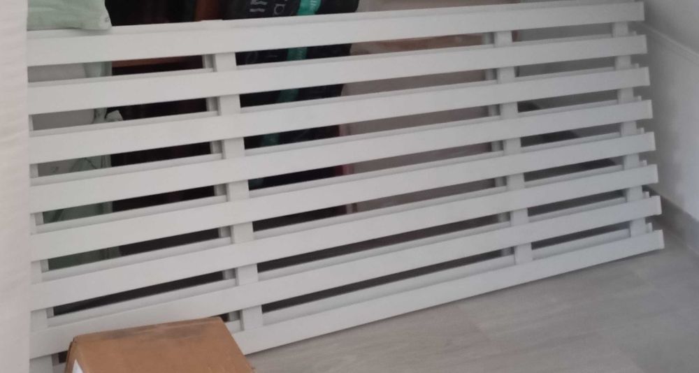 Estrado Modular Branco de Plástico – 140×190 cm