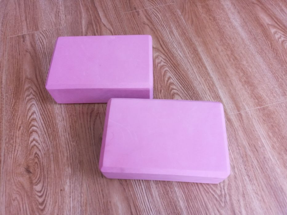 Блок для йоги танців