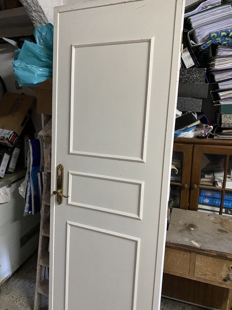 Porta Lacadas a branco