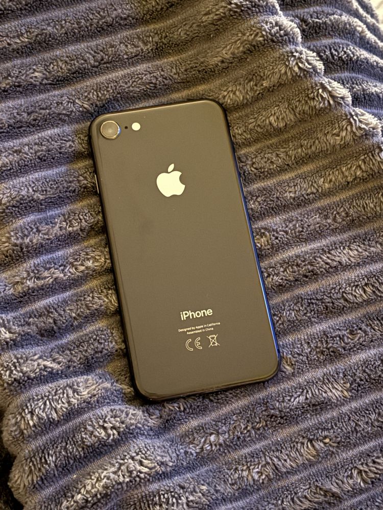 Iphone 8 64 GB używany