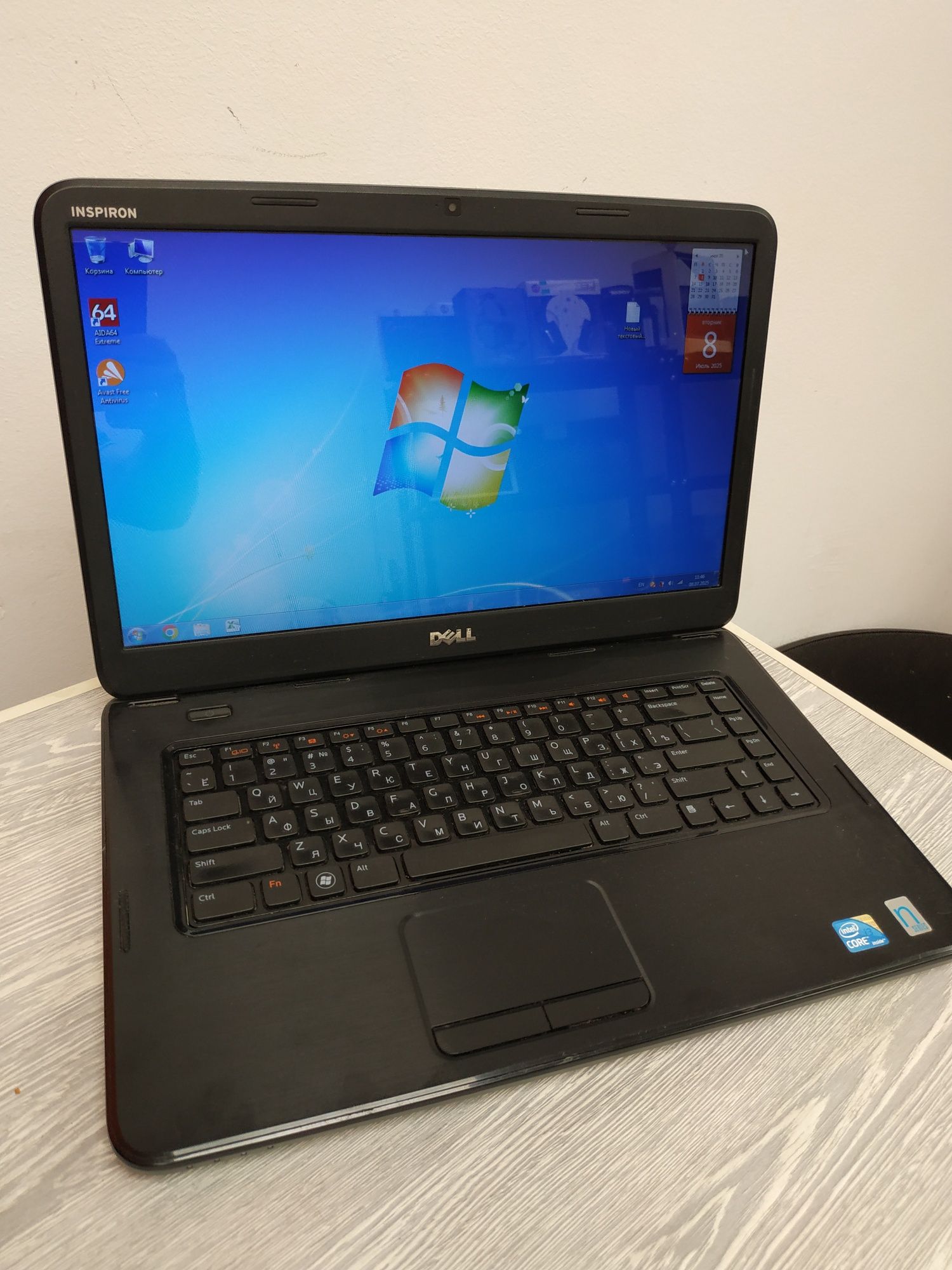 Ноутбук Dell i3/6gb/hdd500
