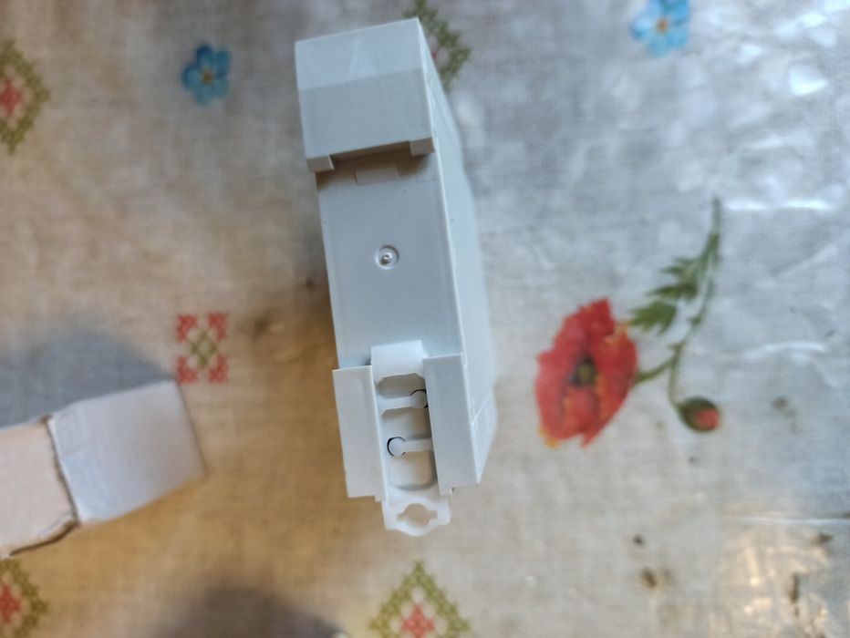 Реле времени Finder