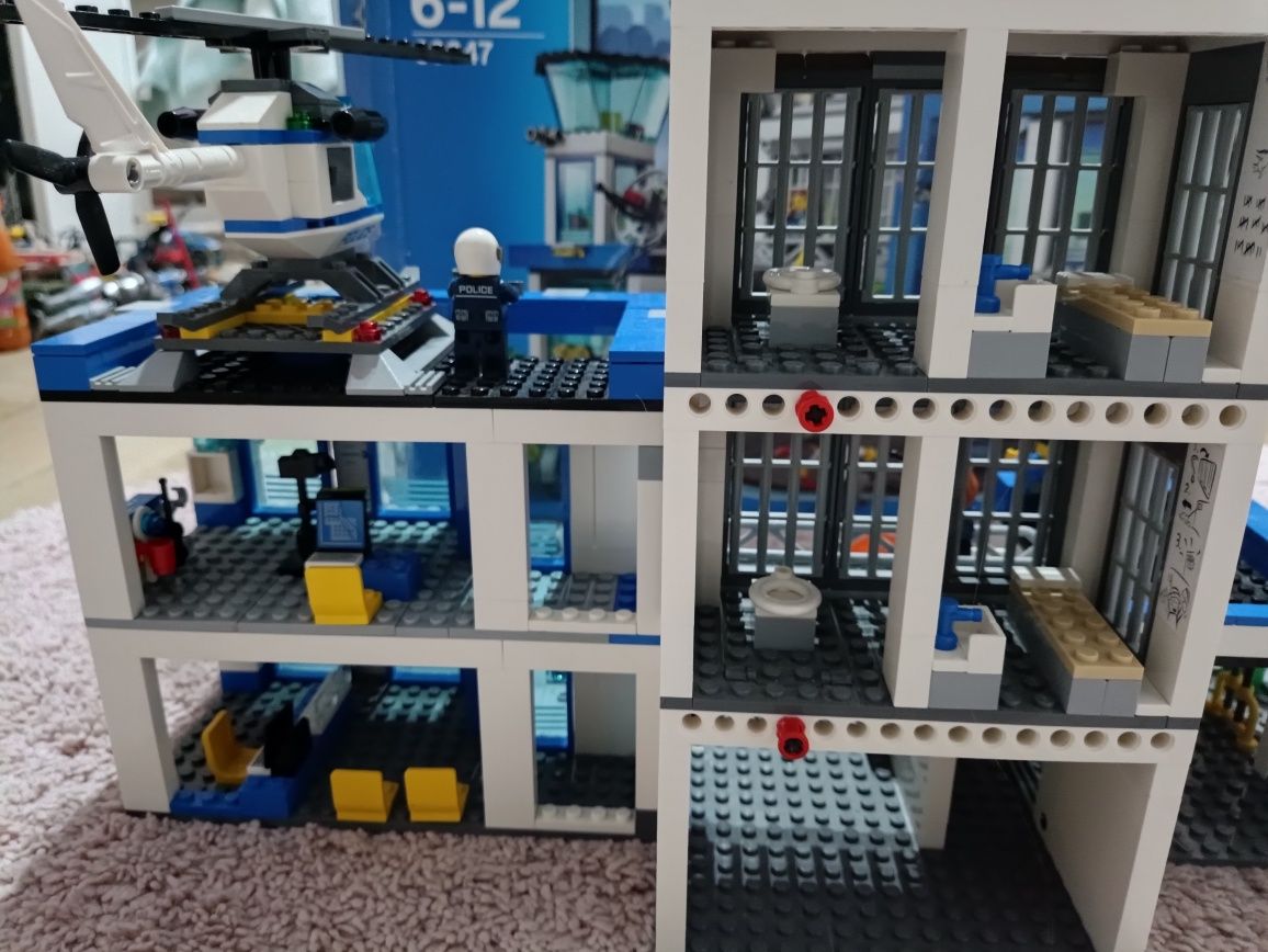 Lego  city posterunek policji 60047