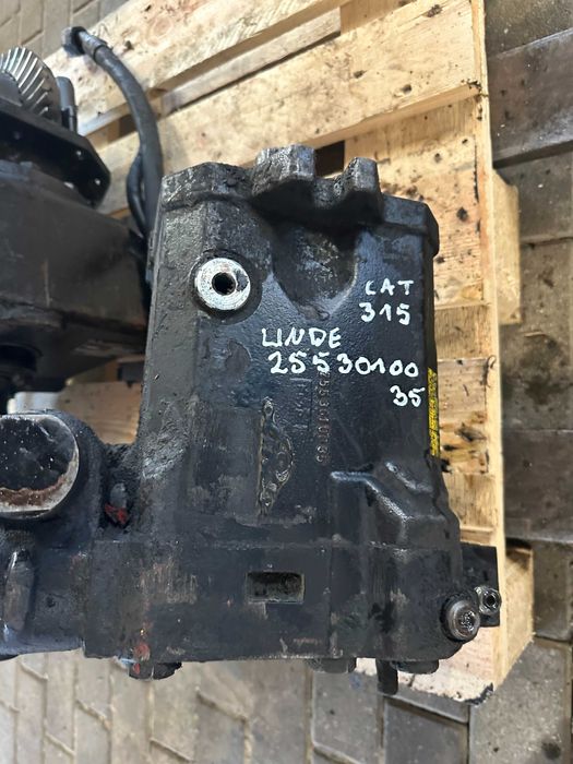 Hydromotor Silnik Jazdy Linde 2HL-100 HMV135-02 HMV135 Cat M315 M 315