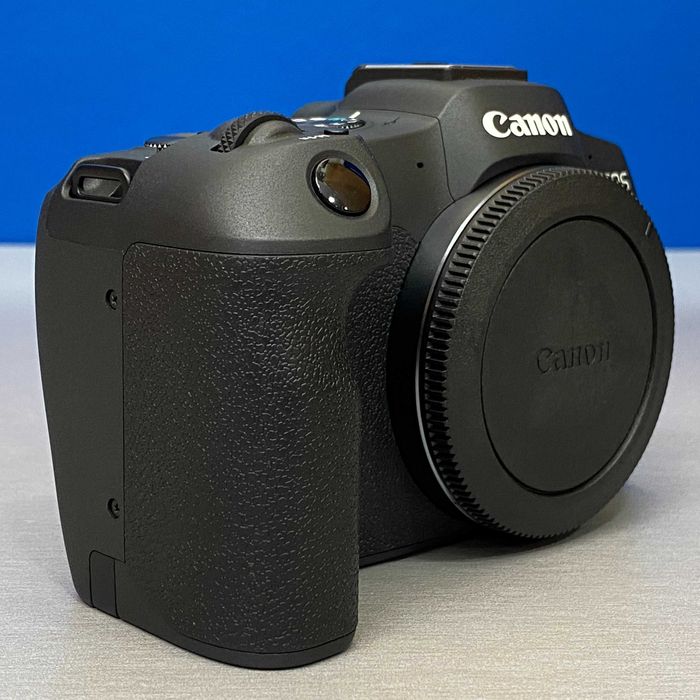 Canon EOS R8 (Corpo) - 24.2MP | 3 ANOS DE GARANTIA