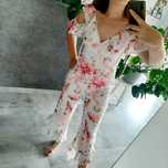 Kombinezon river Island 38 M luxe edition biały w rózowe herbaciane k