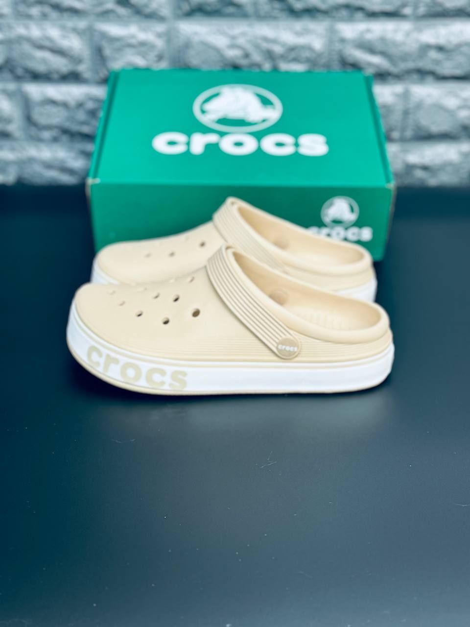 Жіночі шльопанці сабо Crocs крокси/ бежеві крокси
