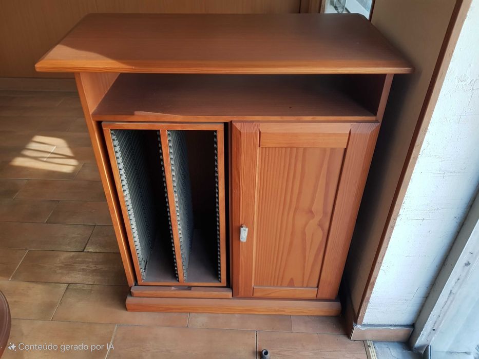 Móvel TV  com porta cds Pinho mel