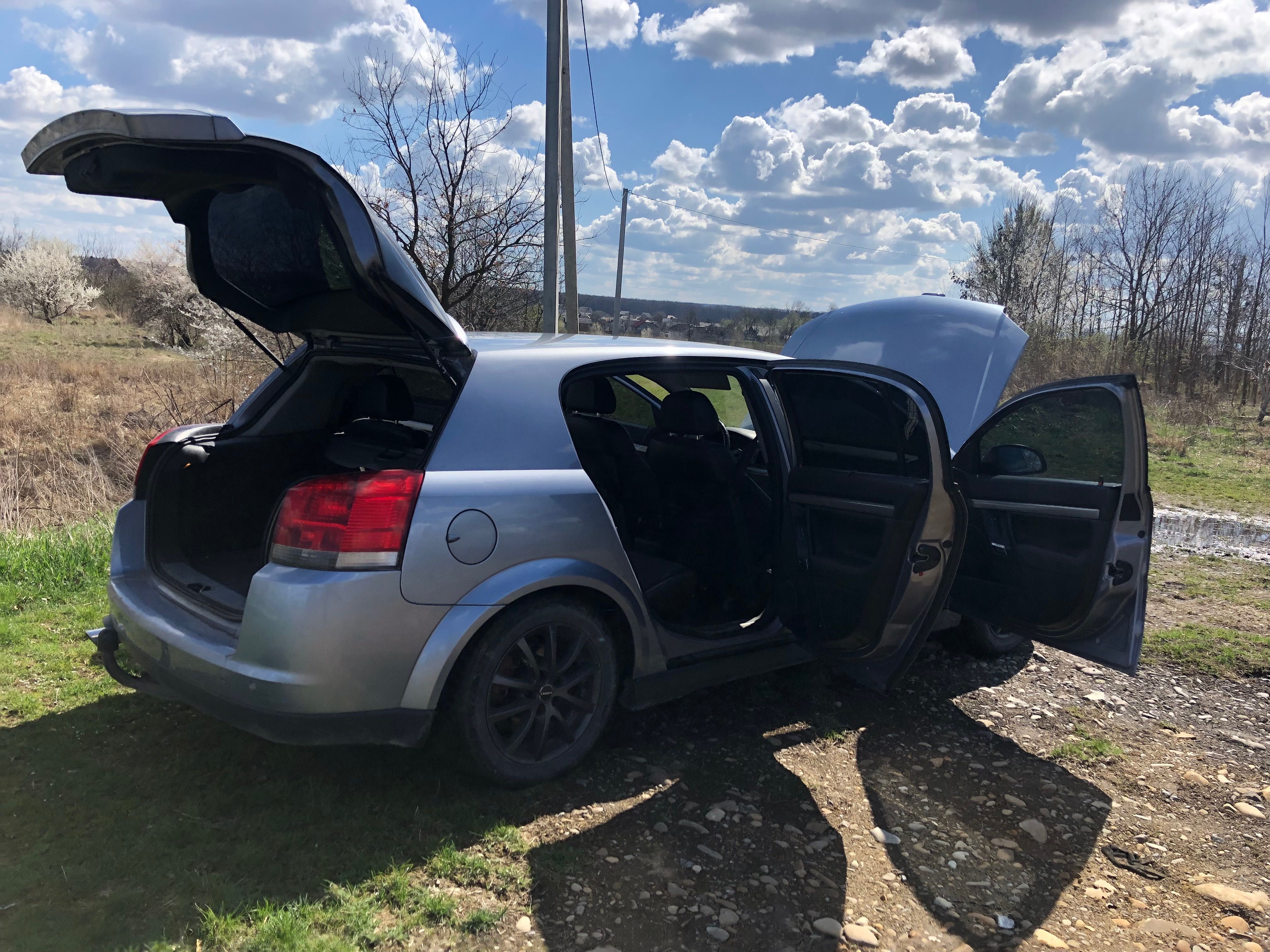 Продам Opel Signum
