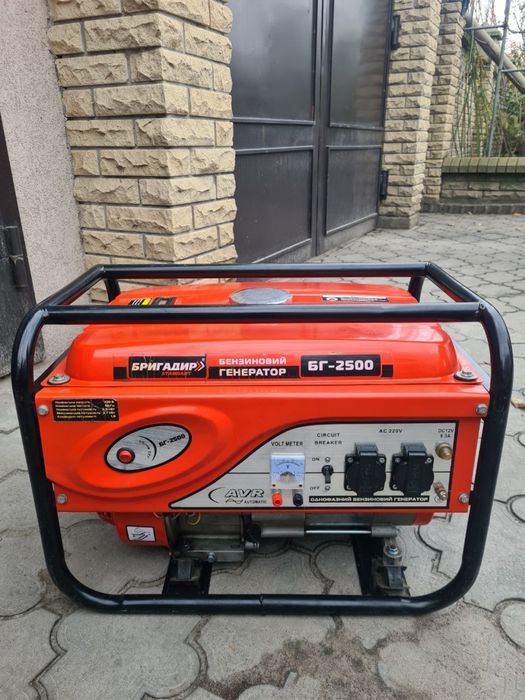 Генератор бензиновый 2,5 кВт