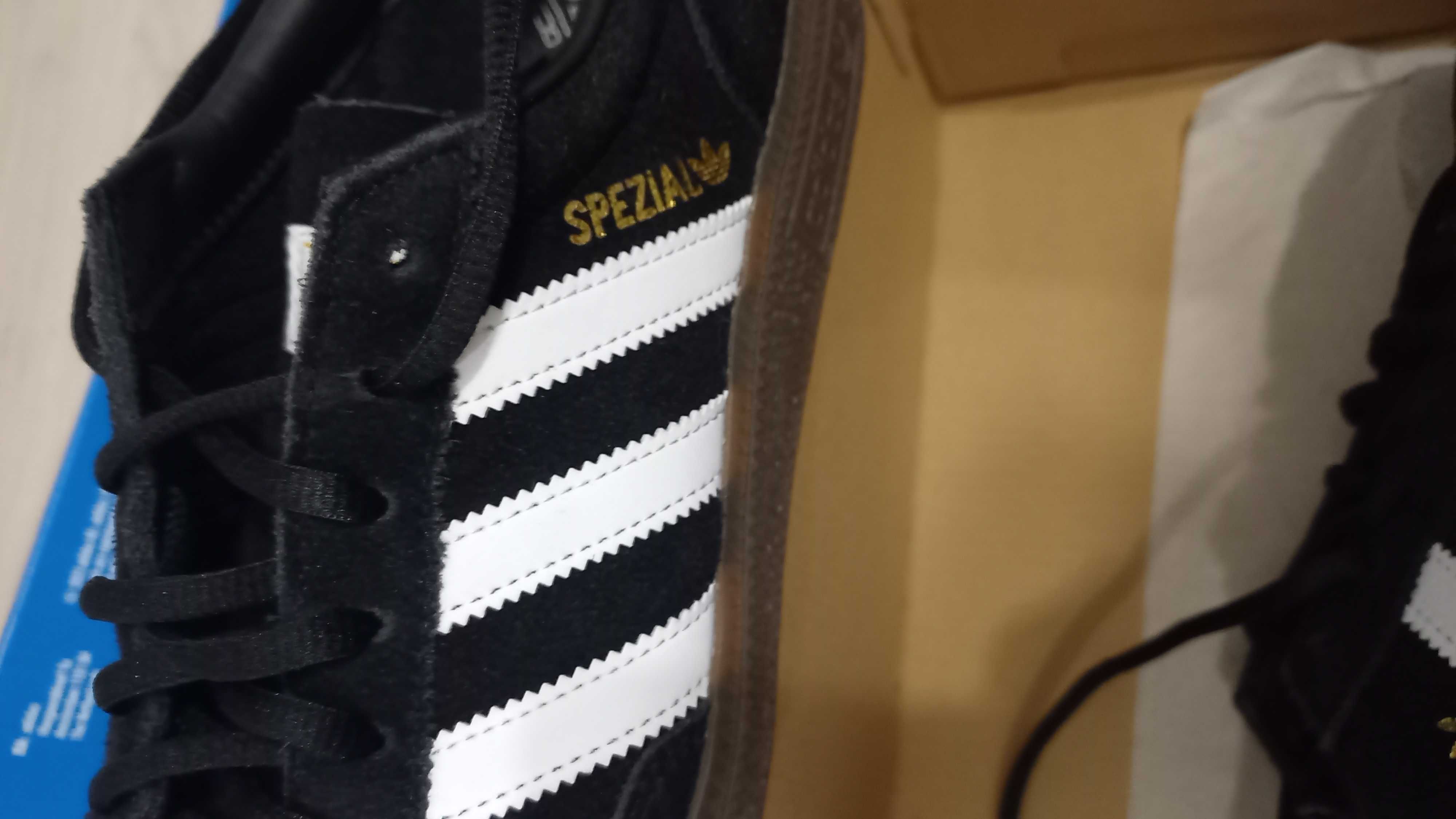 Tenis adidas handball
