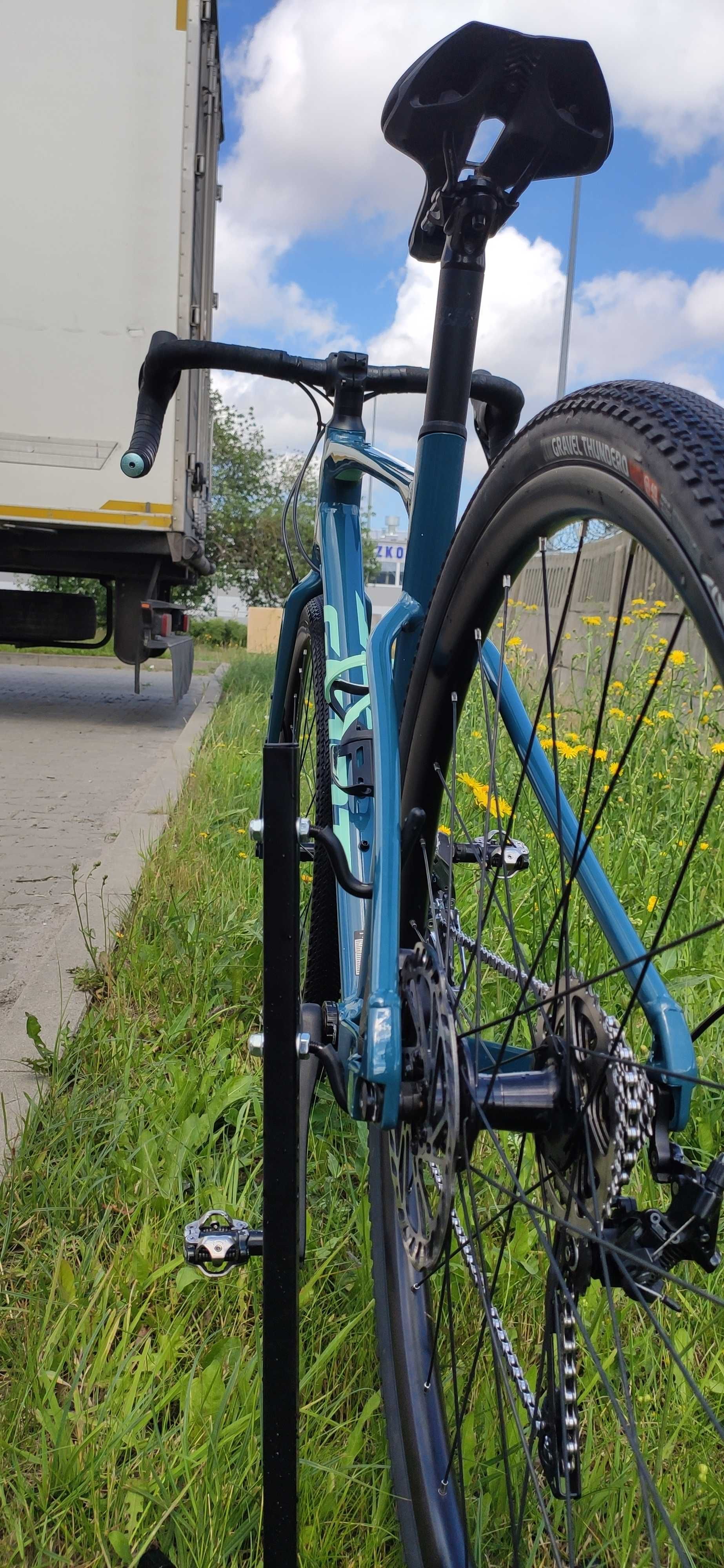 Doinwestowany gravel Giant Revolt 1 GRX rozmiar M/L