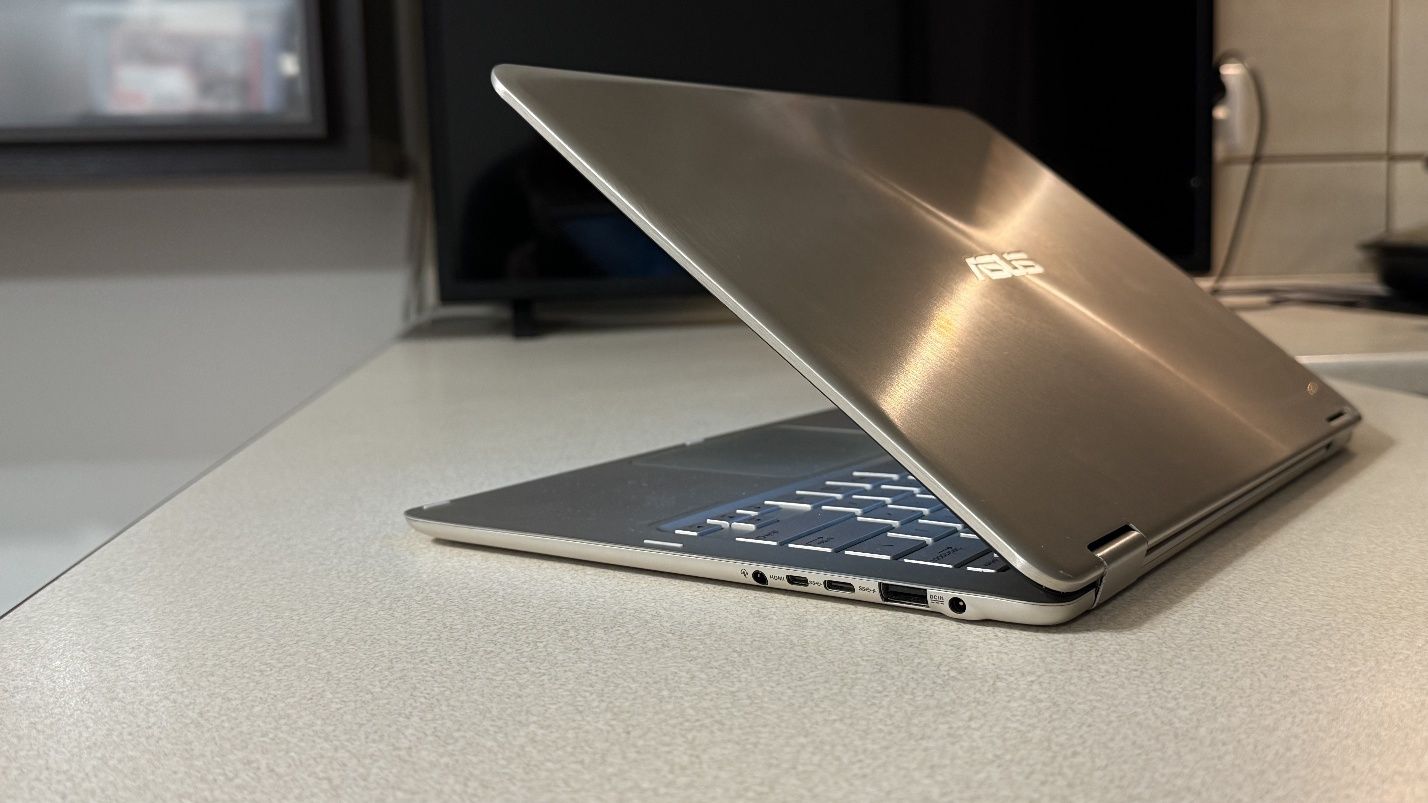 Asus UX360C Notebook PC